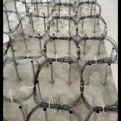 KN Manufacturer Tank Barrier Wire Mesh Tank Track Wrapping Battlefield Defense Works Wire Winding Net