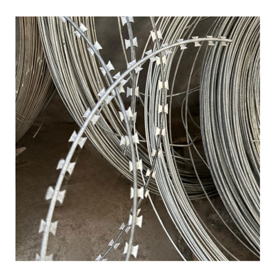 BTO-22 Hot-Dipped Galvanized Barbed Wire Security Fence Single Razor