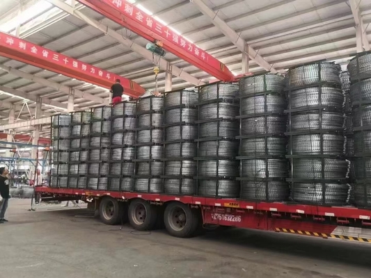 Wholesale BTO-10 Razor Barbed Wire High Tensile Rolls For Secure Enclosures Wire Fence Panel