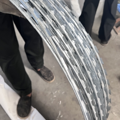 BTO-22 Razor Wire For Explosion Proof Mesh Gabion Containers Anti Impact Hot Dipped Galvanized Defensive Barriers