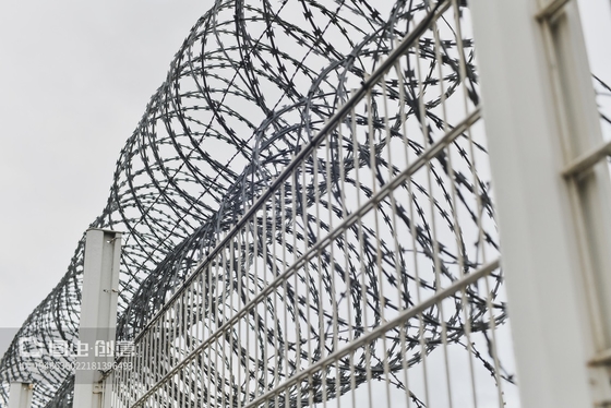 Galvanized Blade Wire Razor Barbed Wire Mesh Hardware Supplies