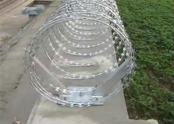 Modern Security Fencing Razor Barbed Wire With Customizable Options