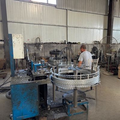 Anping High Quality Razor Barbed Wire Double Concertina Razor Wire Factory