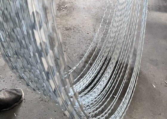 New Type Of Protective Net Coil Diameter Razor Barbed Wire For Security Facilities