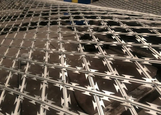 New Type Of Protective Net Coil Diameter Razor Barbed Wire For Security Facilities