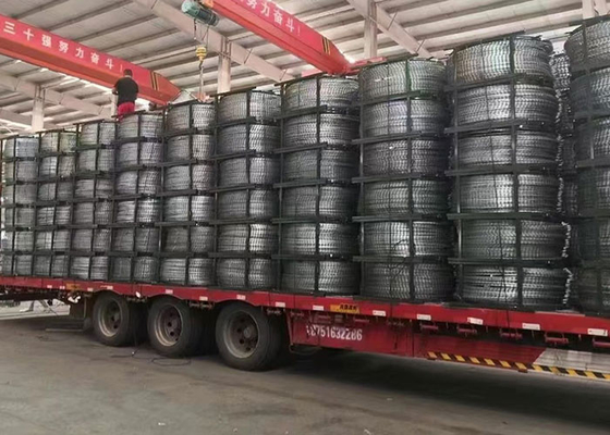 Plastic Coated Razor Barbed Wire Flat Wrap Wire For Security Fence
