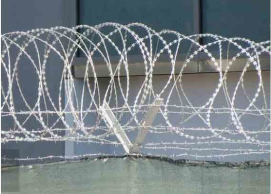Cbt 65 Electric Galvanized Razor Barbed Wire With High Security Protection