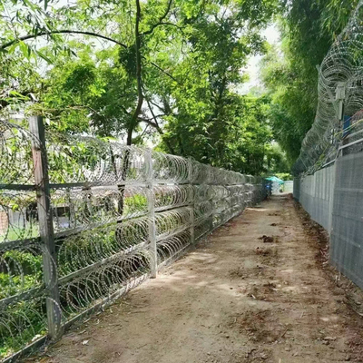 Hot Dipped Galvanized Razor Blade Barbed Wire Bto-22 Concertina Double Strand Razor Wire Mesh