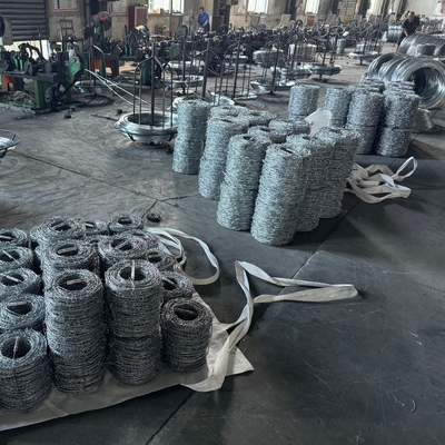 Wholesale High Tensile Twist Galvanized Barbed Wire 14gauge with 3or 4inch barb distance