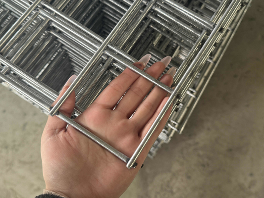 Surface Hot Dip Galvanized 200g/m2 Bastion Barrier Wall Defensive Barrier For Protection