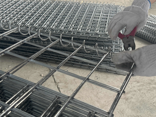 Surface Hot Dip Galvanized 200g/m2 Bastion Barrier Wall Defensive Barrier For Protection