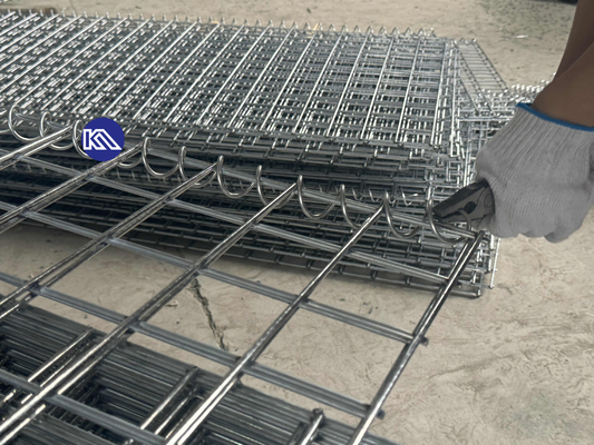 Customized 5*1*1 M  Defensive Bastion Barrier For Flood Control