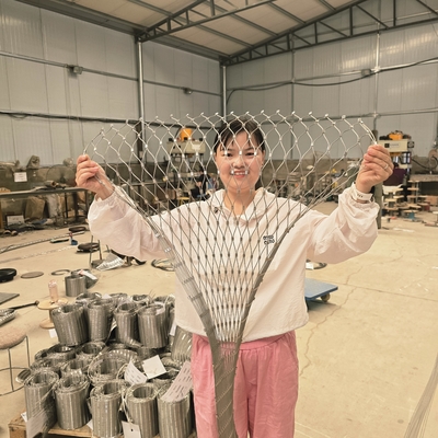 Animal Fence Construction Flexible Balustrade Stainless Steel Wire Rope Mesh For Plant Climbing Mesh / Cable Mesh