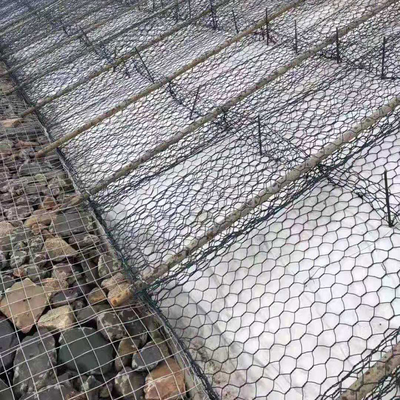 Iron Wire Mesh 2.0mm Hexagonal Gabion Basket Galvanized / Pvc Coated Wall 