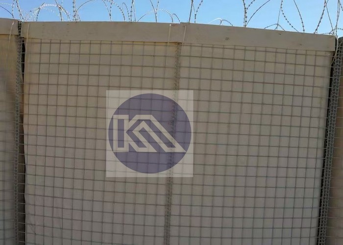 Heavy Zinc Coated Fabric Lined Gabion Basket Use For Defensive Barrier Protection Fortifications And Explosion-Proof Walls