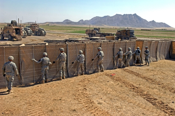 Heavy Duty Defensive Barriers Sandbags Mil 10 Mil 3 Hesco Barriers For Shooting Range