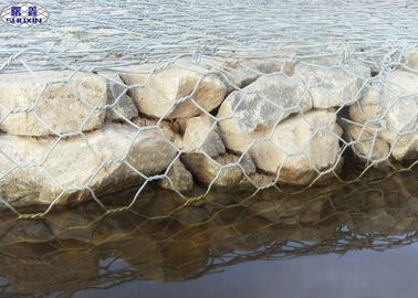 Heavy Stone Gabion Retaining Wall Galvanized Hexagonal Feature Eco - Friendly