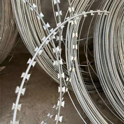 Low Price Wholesale Galvanized Concertina BTO-22 Razor Barbed Wire for Fence