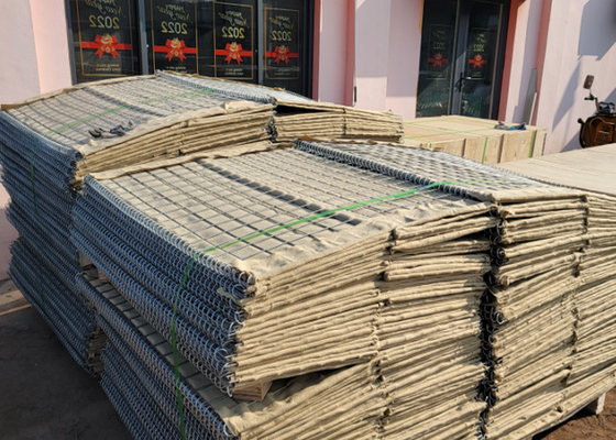 Heavy Duty 4mm Defensive Barrier Non Woven Polypropylene Geotextile Lined